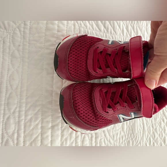 New Balance 680 V6 Running Shoes Red, Little Kids size 12 - Picture 6 of 7